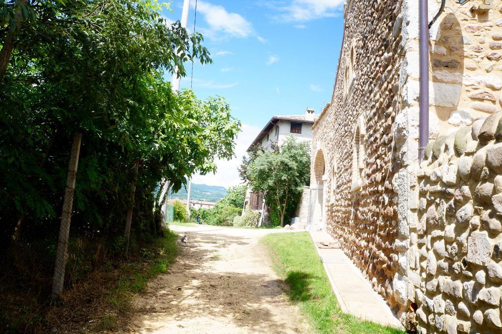 Giardino Degli Ulivi Lägenhet Caprino Veronese Exteriör bild