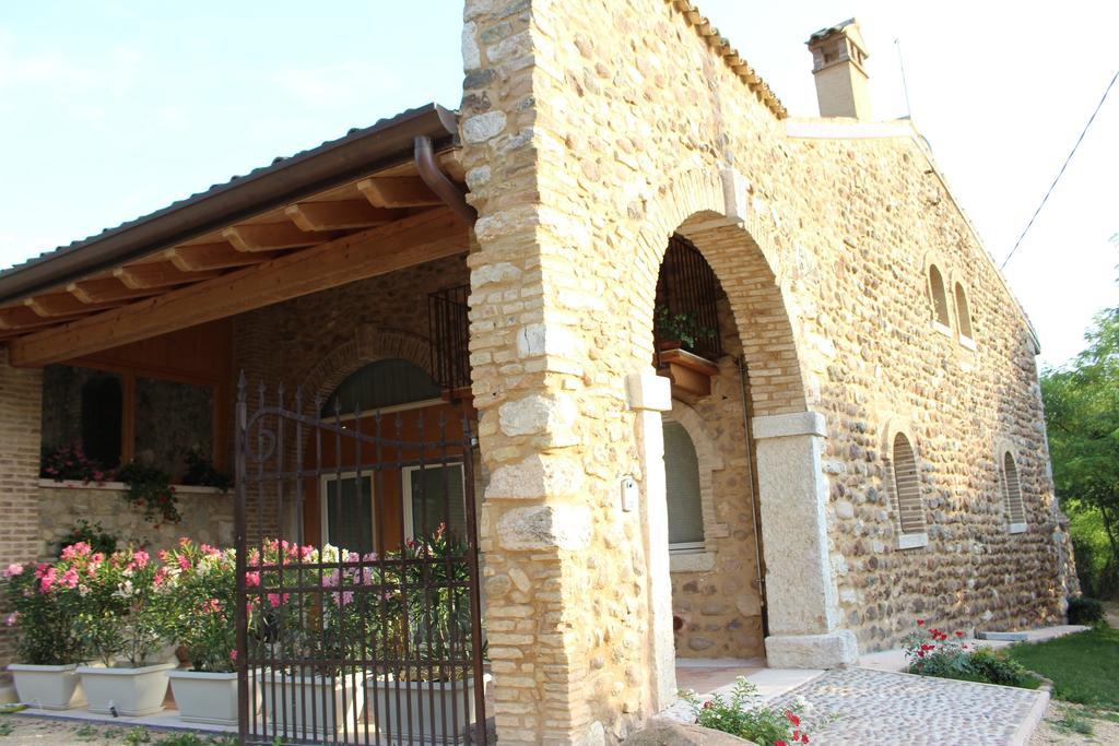 Giardino Degli Ulivi Lägenhet Caprino Veronese Exteriör bild