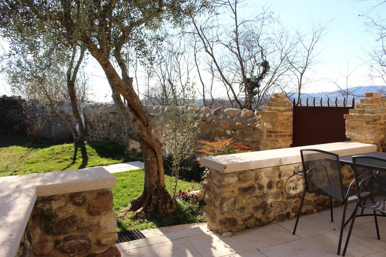 Giardino Degli Ulivi Lägenhet Caprino Veronese Rum bild